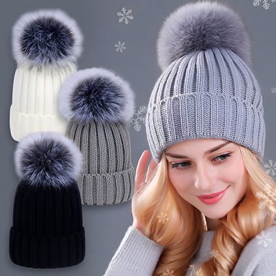 Căciulă călduroasă tricotată cu pompon | GLACIA